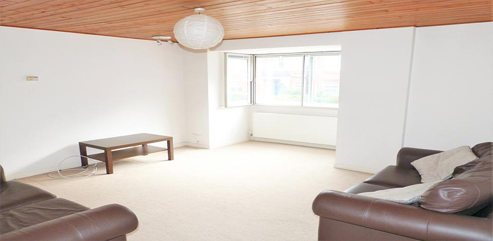 			UNDERGROUND PARKING SPACE!, 1 Bedroom, 1 bath, 1 reception Flat			 Lymington Road, WEST HAMPSTEAD 